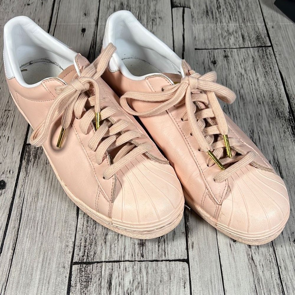 Adidas Classic Superstar Women's Lace-Up Shoe Pink White Size 9